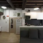 Rua Freda * Modena