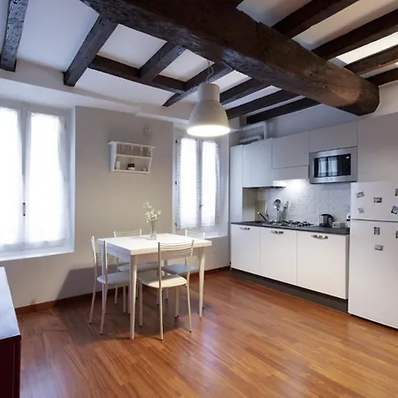 Rua Freda مودينا