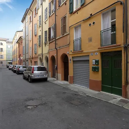 Rua Freda * モデナ